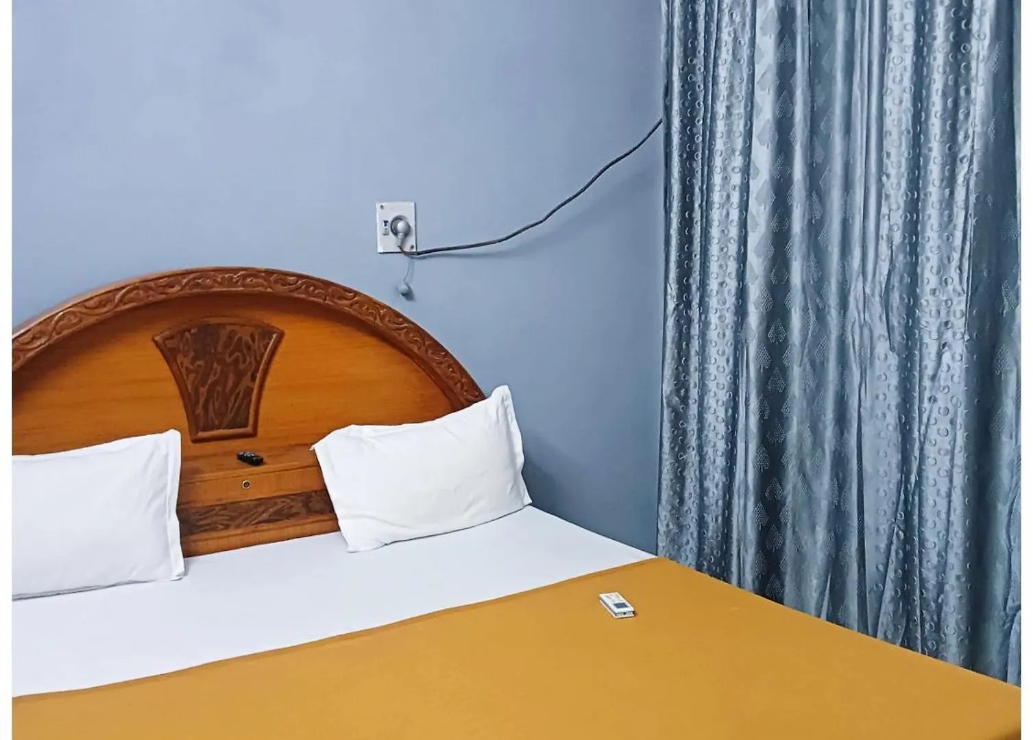Varanasi Hotel # Varuna Stay Varanasi Near Varuna River And Kashi Vishwanath Temple -Restaurant & Parking Facilities Wifi Service - A Premium Hotel In Varanasi