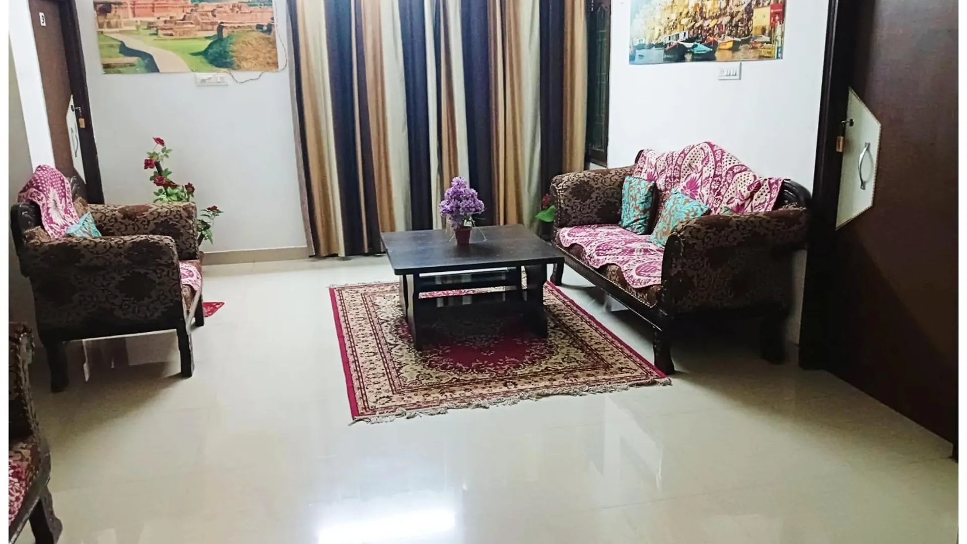 Varanasi Hotel # Varuna Stay Varanasi Near Varuna River And Kashi Vishwanath Temple -Restaurant & Parking Facilities Wifi Service - A Premium Hotel In Varanasi